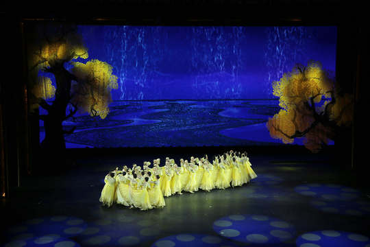 跳起“阳光下的舞步”——第五届中国新疆国际舞蹈节开幕