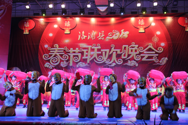 新疆洛浦春晚为群众送上新春文化盛宴