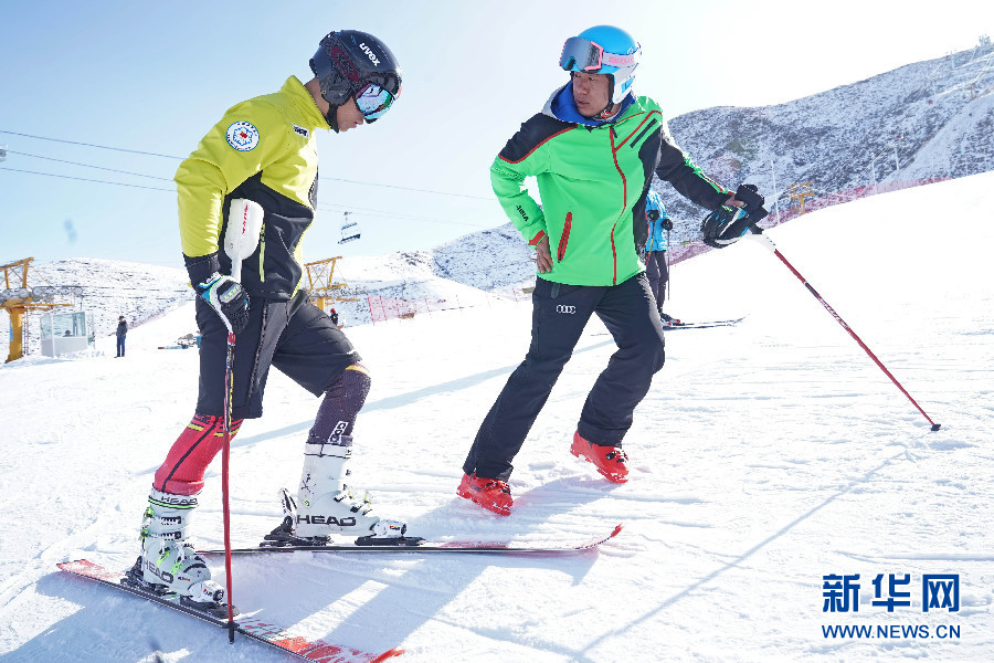 新疆“高山滑雪种子”滑向北京冬奥会