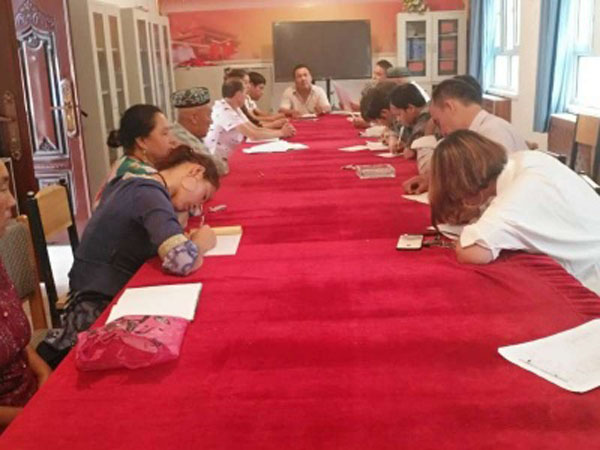 新疆洛浦县库木兰干村开展第二十个党风廉政建设 教育大讲堂活动