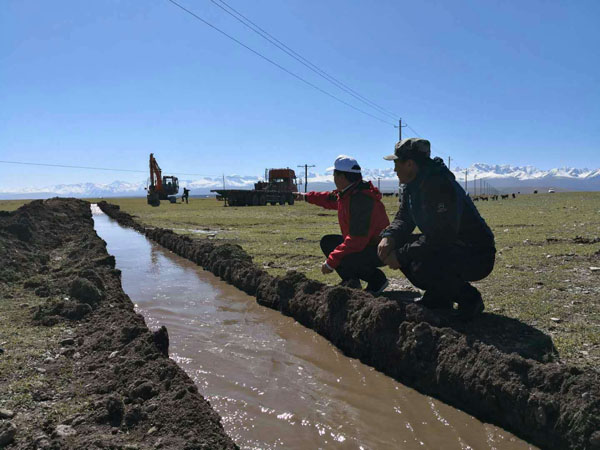 新疆和静县：“幸福水”甜了牧民心窝窝